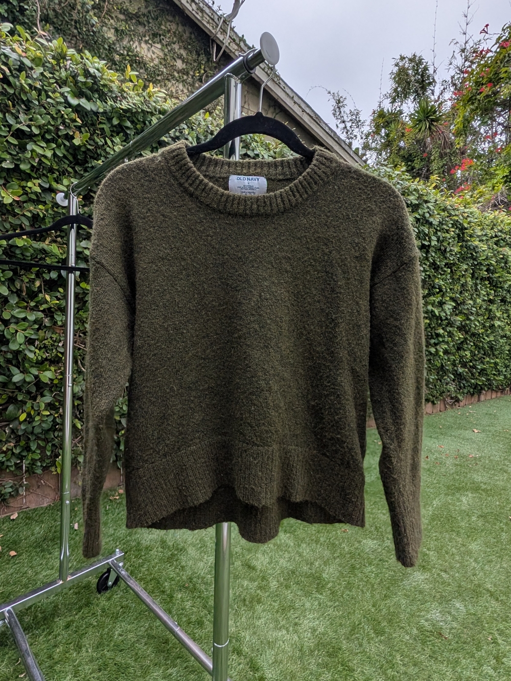 Old Navy Olive Crewneck Sweater — Deep Olive Green